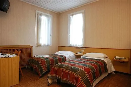 Hotel Giovannina Mestre 0*,